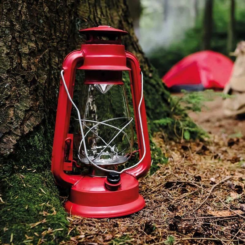 Gentlemen's Hardware Outdoor Hurricane Lamp