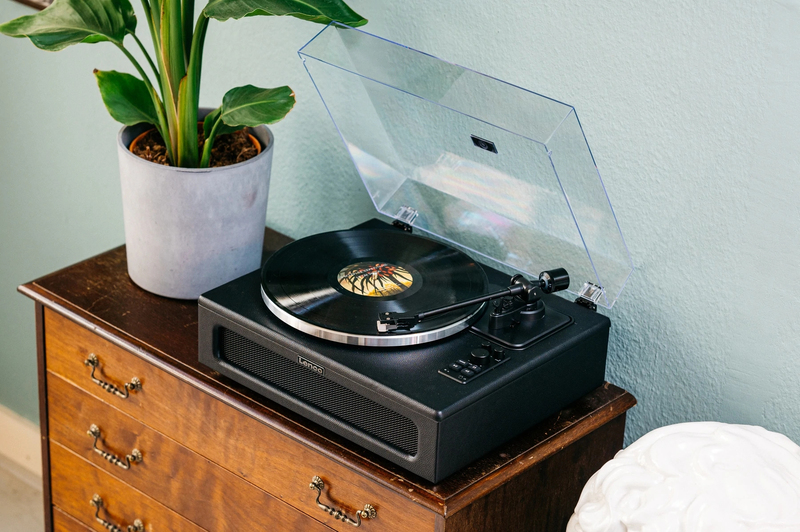 Lenco LS-430BK Turntable With Built-In Speakers Black